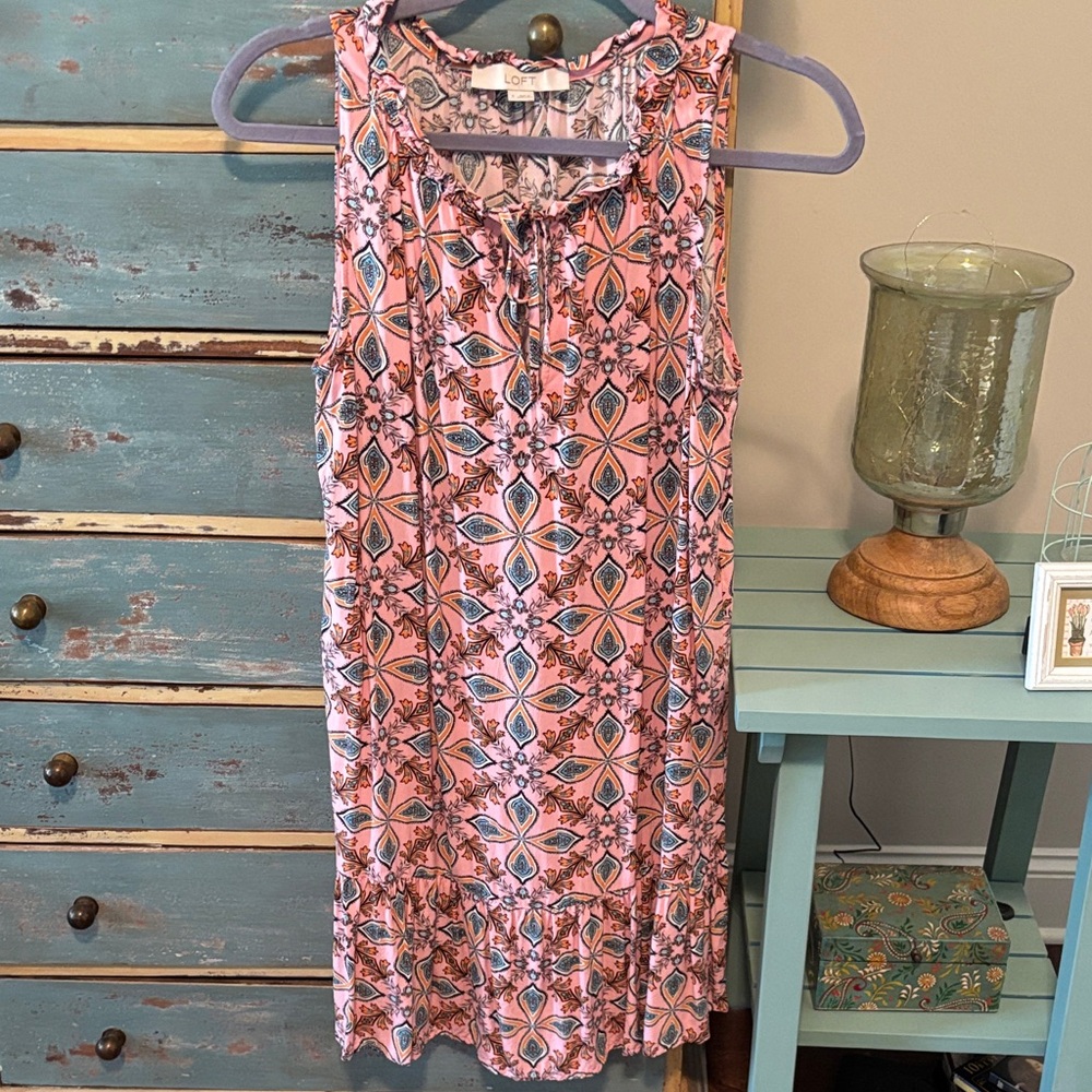 LOFT Pink Geometric Floral Sleeveless Dress. Sz small